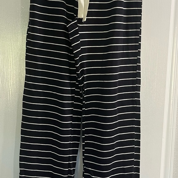 New w/Tags! Nautica Women’s Cotton Pajamas Pants w/Scallop Hem Sixe XS - Picture 2 of 4